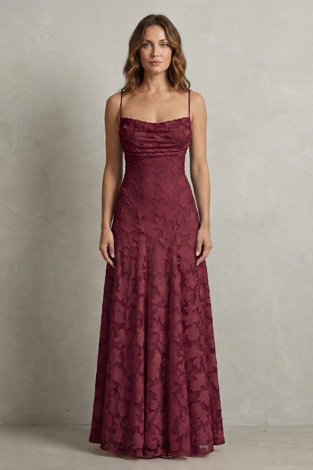 Flori - Vestido largo floral en relieve